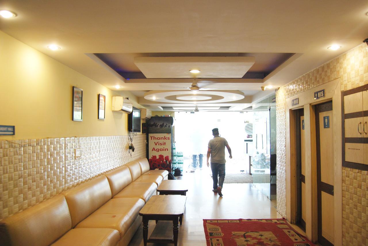 Hotel Kk Residency Chandīgarh Buitenkant foto